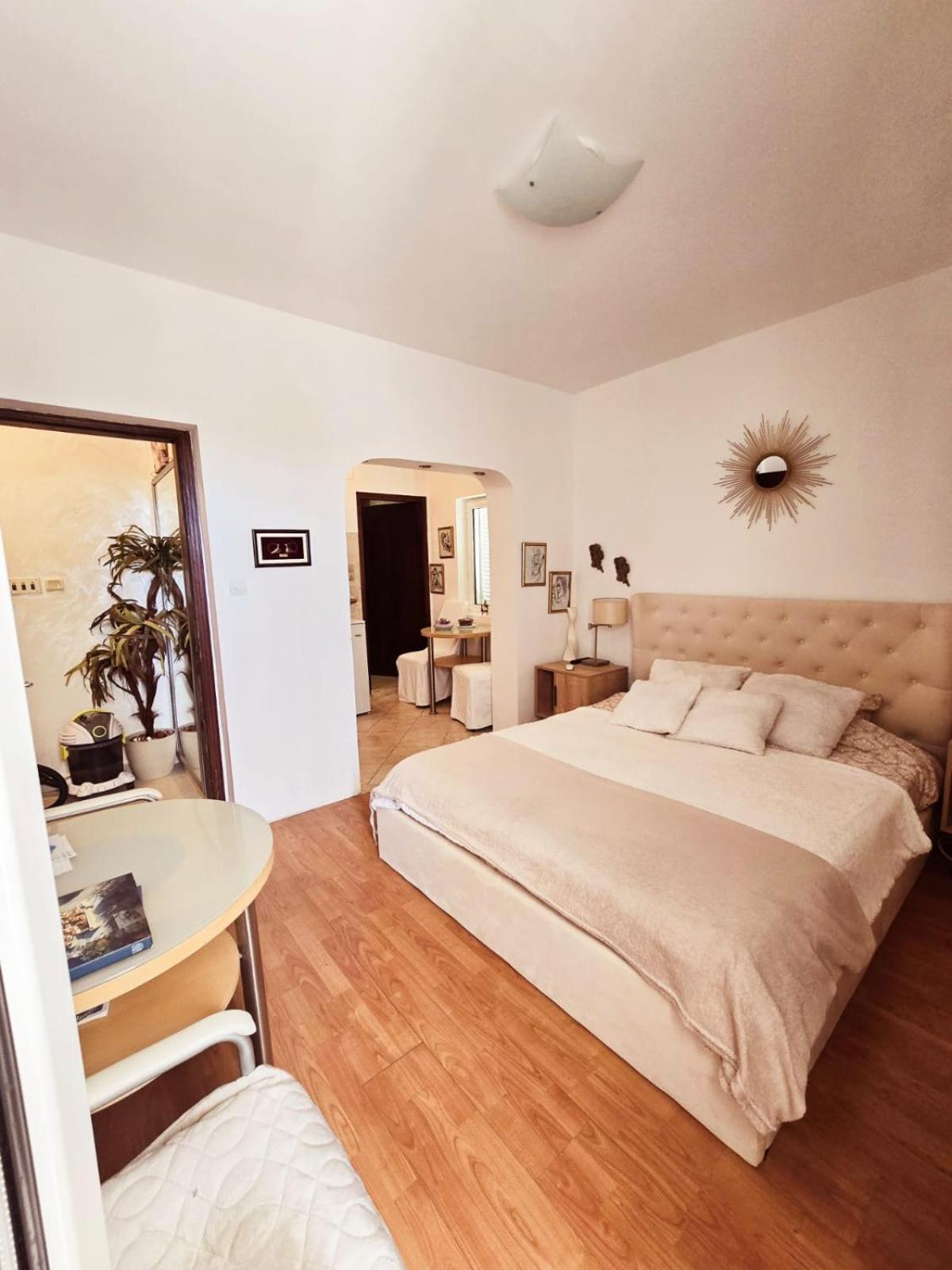 בודווה Apartments Nikcevic מראה חיצוני תמונה