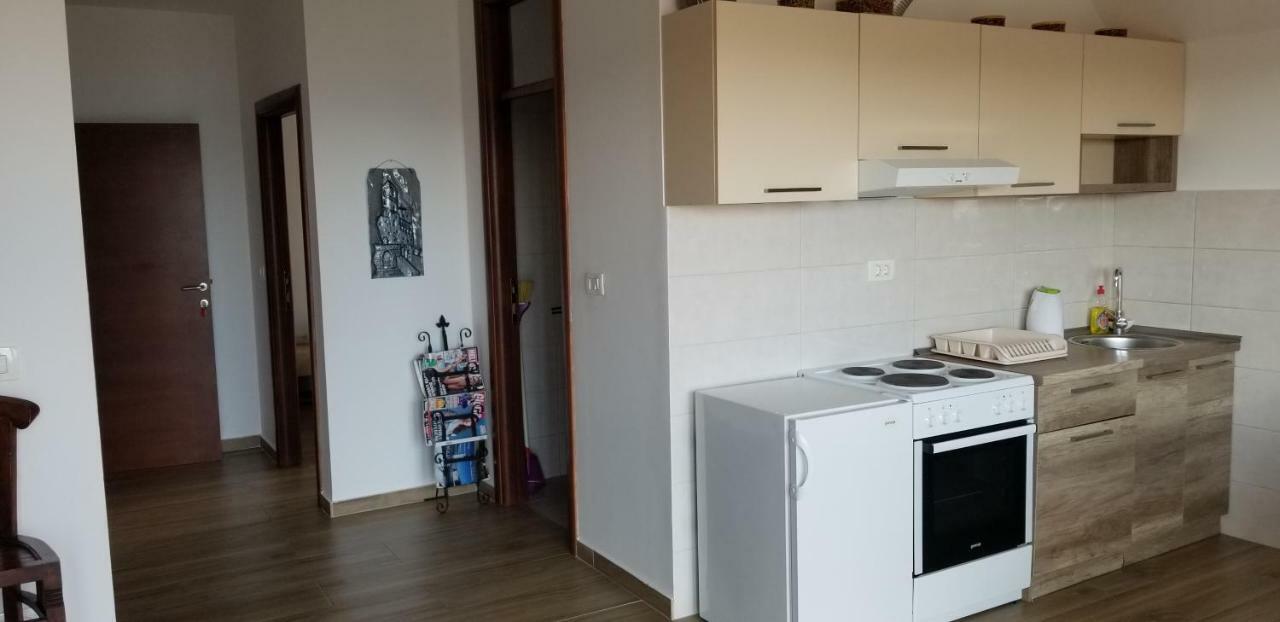 בודווה Apartments Nikcevic מראה חיצוני תמונה