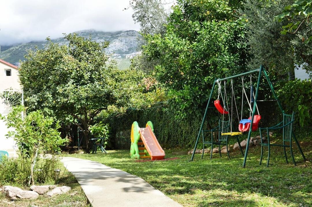 בודווה Apartments Nikcevic מראה חיצוני תמונה