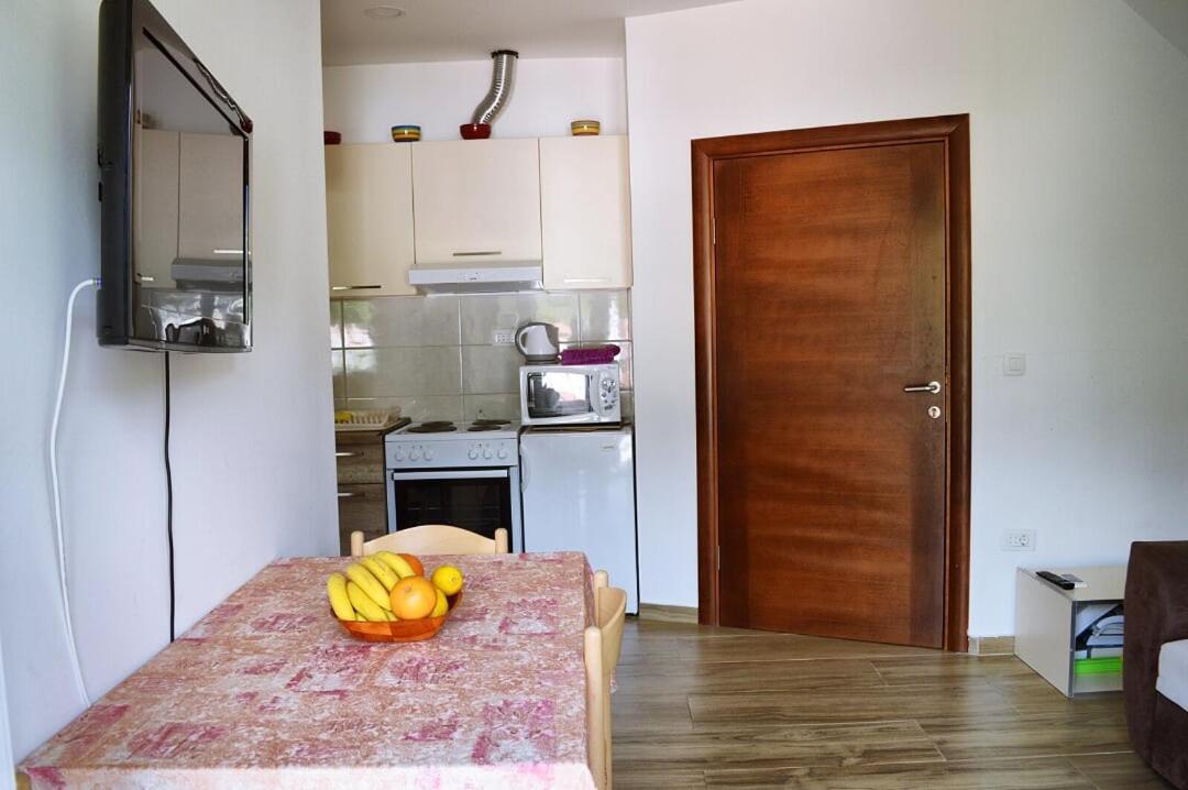 בודווה Apartments Nikcevic מראה חיצוני תמונה